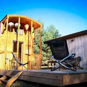 Camping Le Petit Rias En Roulotte, 4 Personnes, Coin Cuisine Et Cabinet De Toilette, Saint Maurice en Chalencon